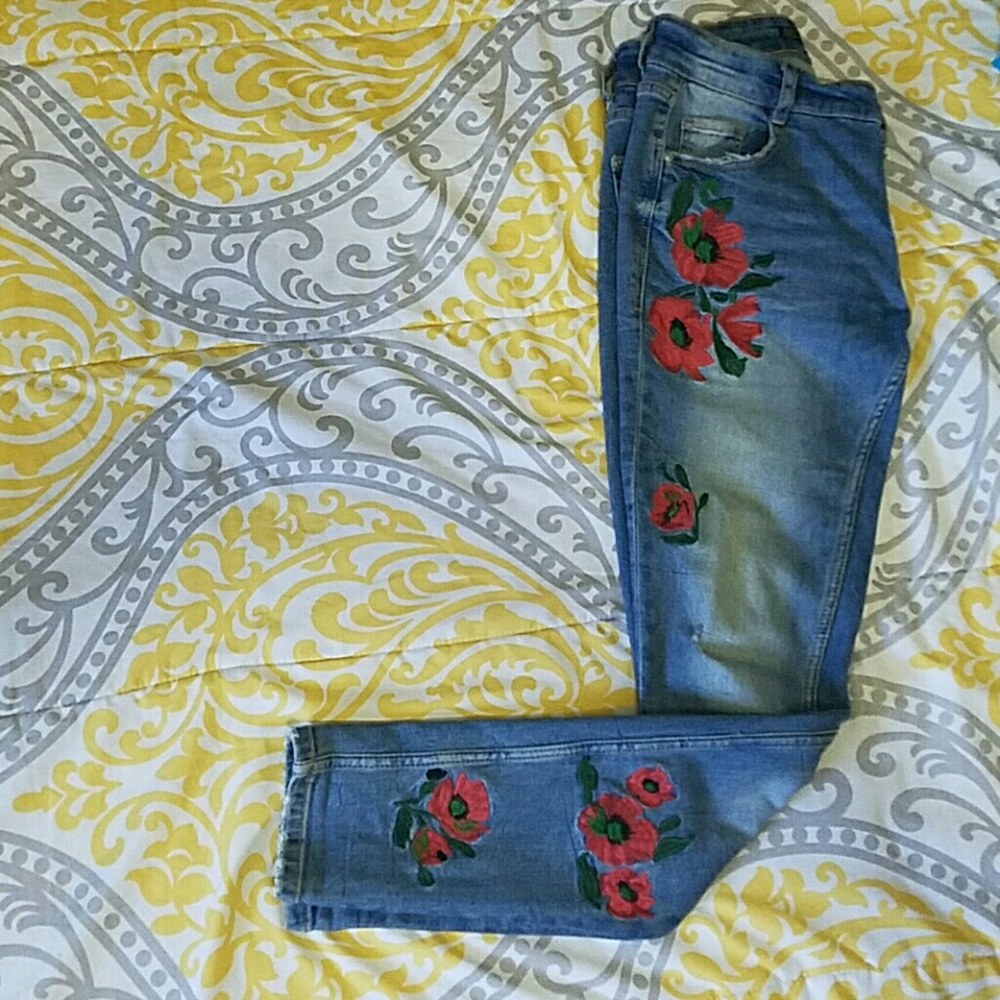 Zara Trafaluc floral Jeans